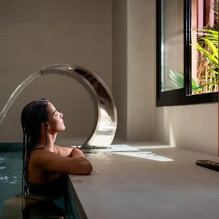 Aqua The Breeze (adults Only +18)
