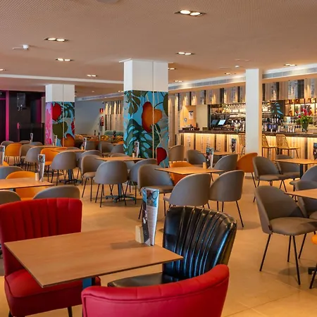 Aqua The Breeze (adults Only +18)